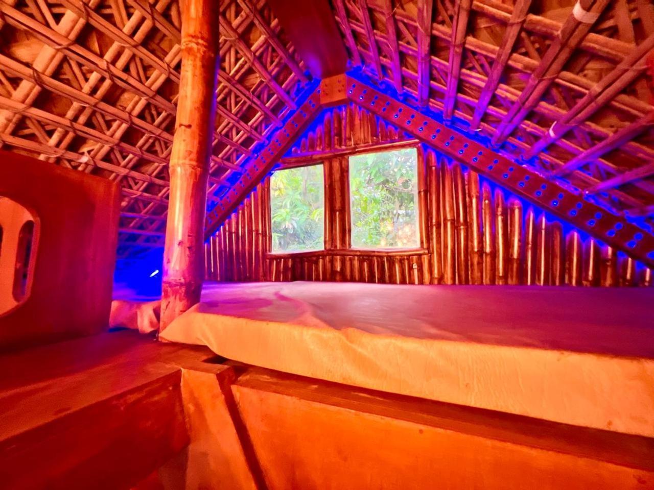 La Pahi Palace- Banquet And Resort Sakri East Exteriér fotografie